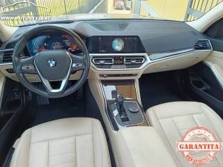 BMW 320 usata, con Fari bi-xeno