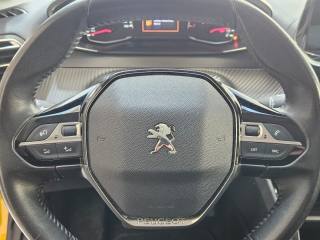PEUGEOT 208 usata, con Touch screen