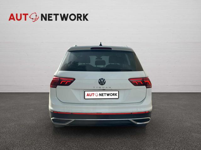 VOLKSWAGEN Tiguan usata, con Autoradio