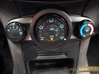 FORD Fiesta usata, con Servosterzo