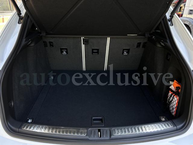 PORSCHE Macan usata, con Park Distance Control