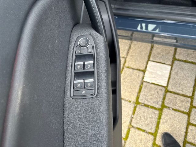 RENAULT Captur usata, con Specchietti laterali elettrici