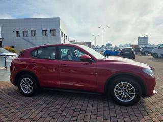 ALFA ROMEO Stelvio usata, con Alzacristalli elettrici