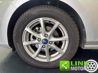 FORD Fiesta usata, con Specchietti laterali elettrici