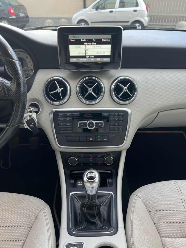 MERCEDES-BENZ A 200 usata, con Chiusura centralizzata