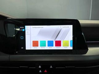 VOLKSWAGEN Golf usata, con Park Distance Control