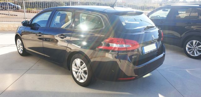 PEUGEOT 308 usata, con Controllo automatico clima
