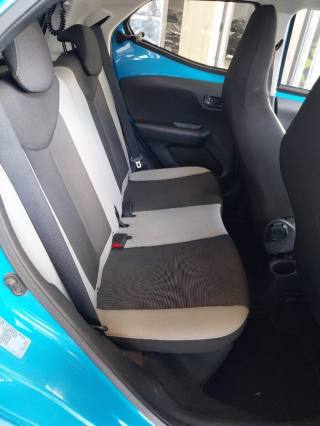 TOYOTA Aygo usata, con Airbag testa