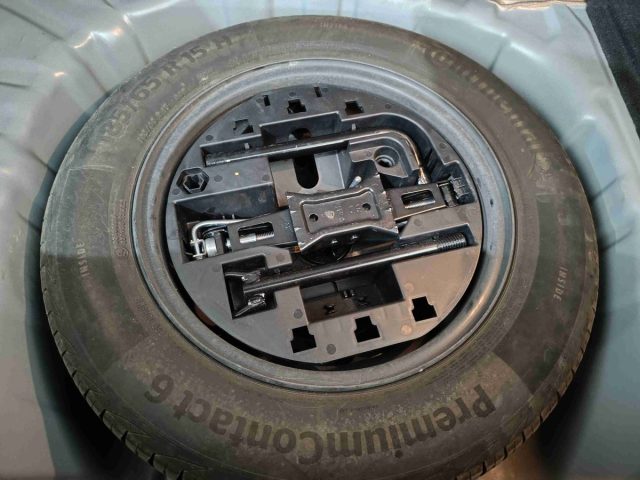 RENAULT Clio usata, con Sedile posteriore sdoppiato