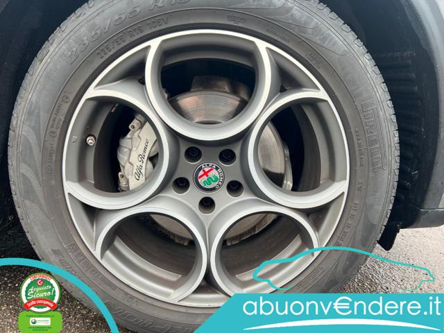 ALFA ROMEO Stelvio usata, con Volante in pelle