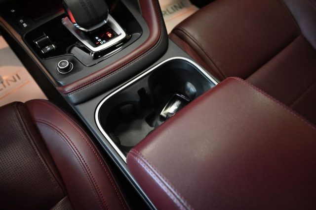 JAGUAR E-Pace usata 48