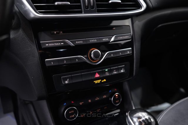 INFINITI Q30 usata, con Servosterzo