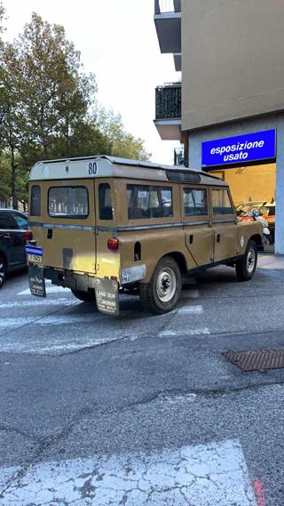 LAND ROVER Defender usata 2