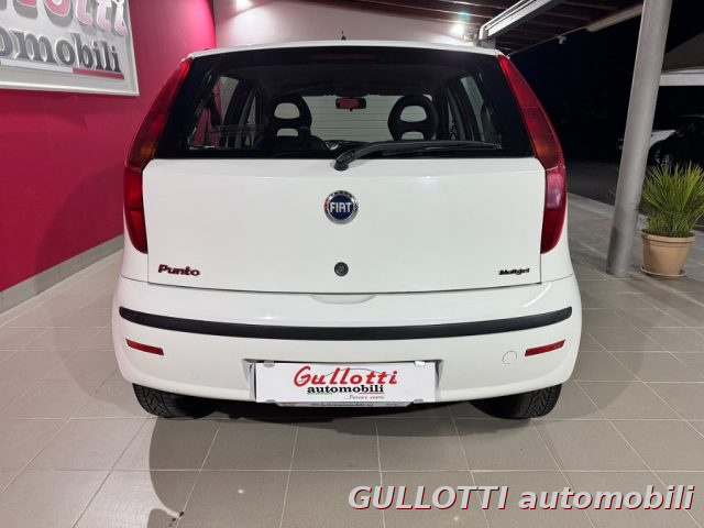 FIAT Punto usata, con Autoradio