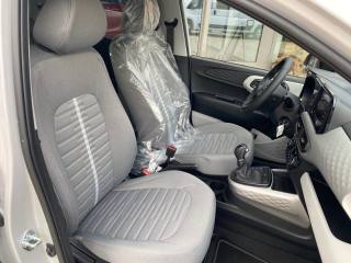 HYUNDAI i10 usata, con Touch screen