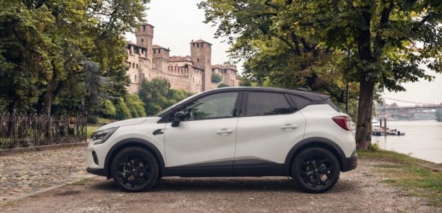 RENAULT Captur usata, con Airbag