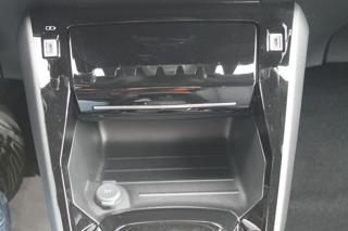 PEUGEOT 2008 usata, con Touch screen