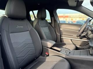 JEEP Avenger usata, con Volante in pelle