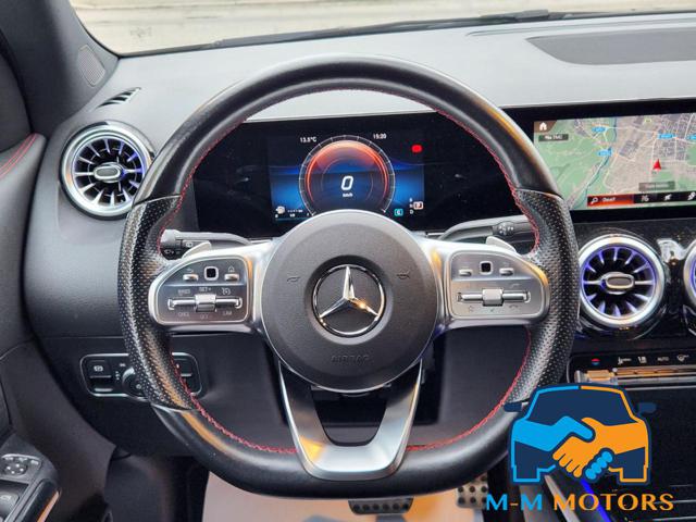 MERCEDES-BENZ GLA 200 usata, con Controllo automatico clima