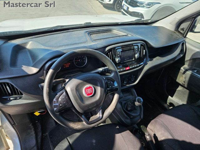 FIAT Doblo usata, con Fari di profondità antiabbagliamento
