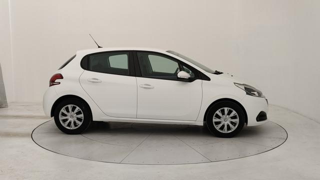 PEUGEOT 208 usata, con Autoradio