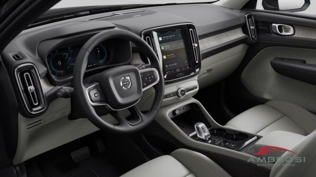 VOLVO XC40 usata 8
