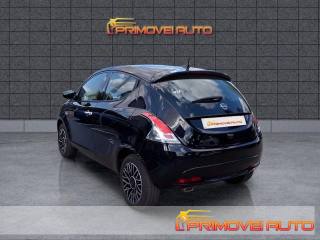 LANCIA Ypsilon usata, con Autoradio