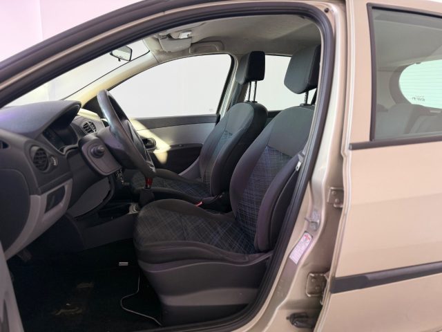 RENAULT Clio usata 14