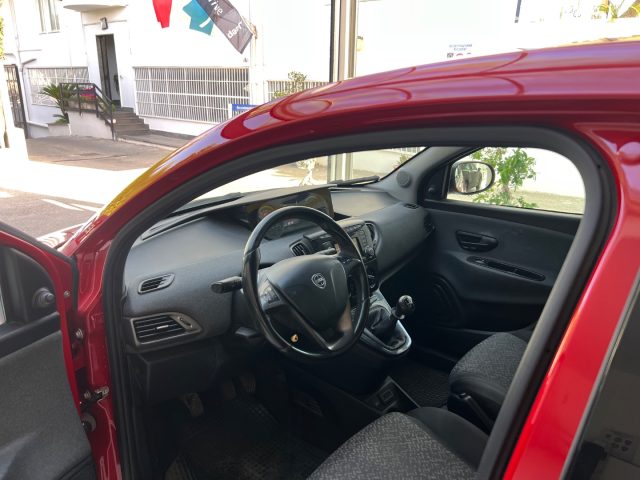 LANCIA Ypsilon usata 27