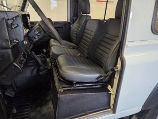LAND ROVER Defender usata, con Trazione integrale