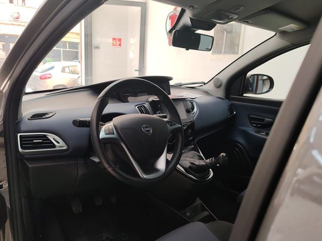 LANCIA Ypsilon usata, con Controllo trazione