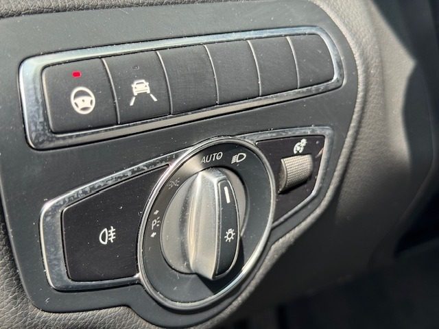 MERCEDES-BENZ C 220 usata, con Controllo trazione