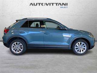 VOLKSWAGEN T-Roc usata, con Autoradio