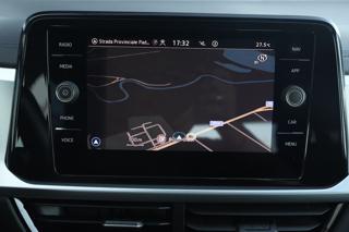 VOLKSWAGEN T-Roc usata, con Leve al volante