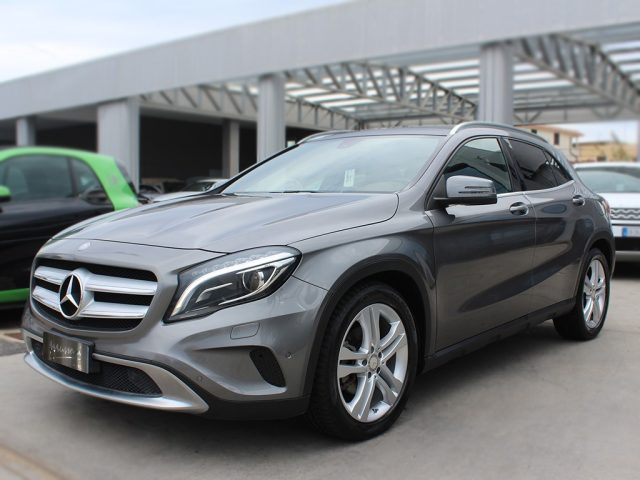 MERCEDES-BENZ GLA 220 usata, con Airbag laterali