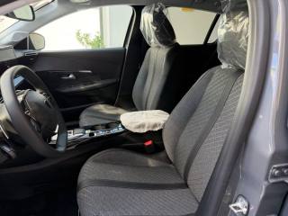 PEUGEOT 208 usata, con USB