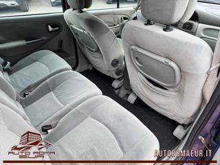 RENAULT Megane usata, con Volante multifunzione