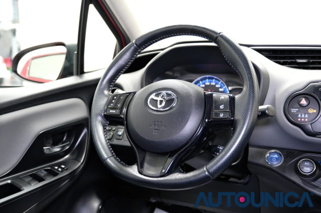 TOYOTA Yaris usata 42