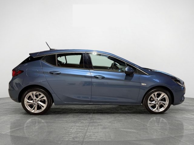 OPEL Astra usata, con Cerchi in lega