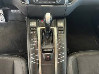 PORSCHE Macan usata 30