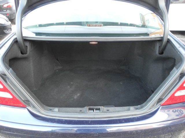 MERCEDES-BENZ C 220 usata, con Fendinebbia