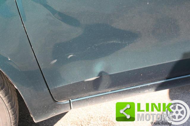 TOYOTA Yaris usata, con Chiusura centralizzata telecomandata