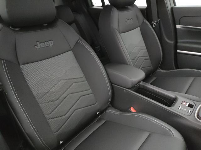 JEEP Avenger usata, con MP3