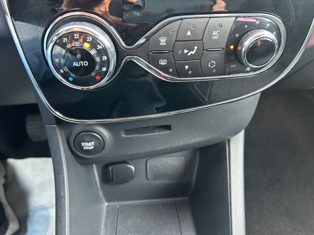 RENAULT Clio usata, con Sistema di navigazione