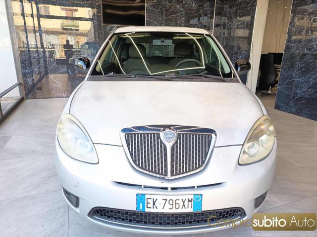 LANCIA Ypsilon usata, con ABS