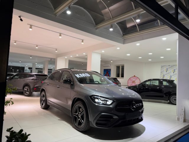 MERCEDES-BENZ GLA 200 usata, con Airbag