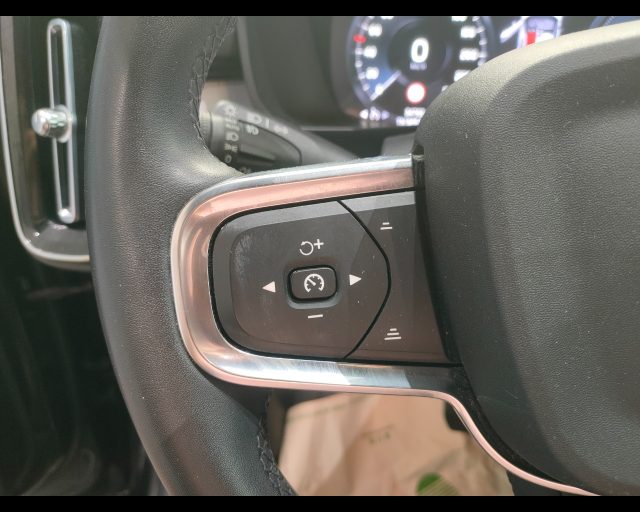 VOLVO XC40 usata, con USB