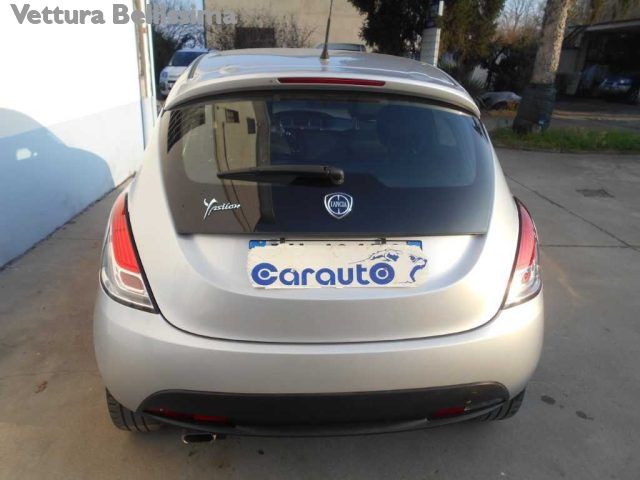 LANCIA Ypsilon usata, con ESP