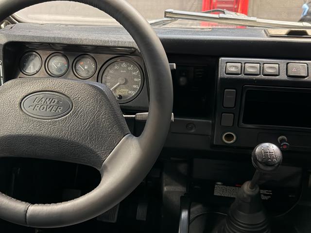 LAND ROVER Defender usata, con Trazione integrale