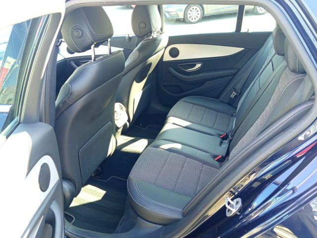 MERCEDES-BENZ E 300 usata, con Chiusura centralizzata